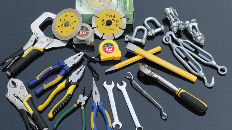 切割工具选对材质，效率与安全双重保障**