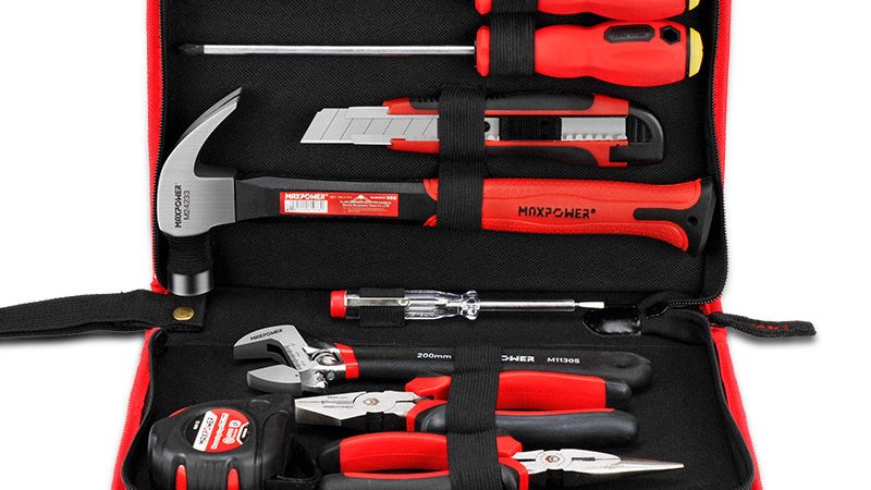 钳工工具与电动工具：安全性的多维对比